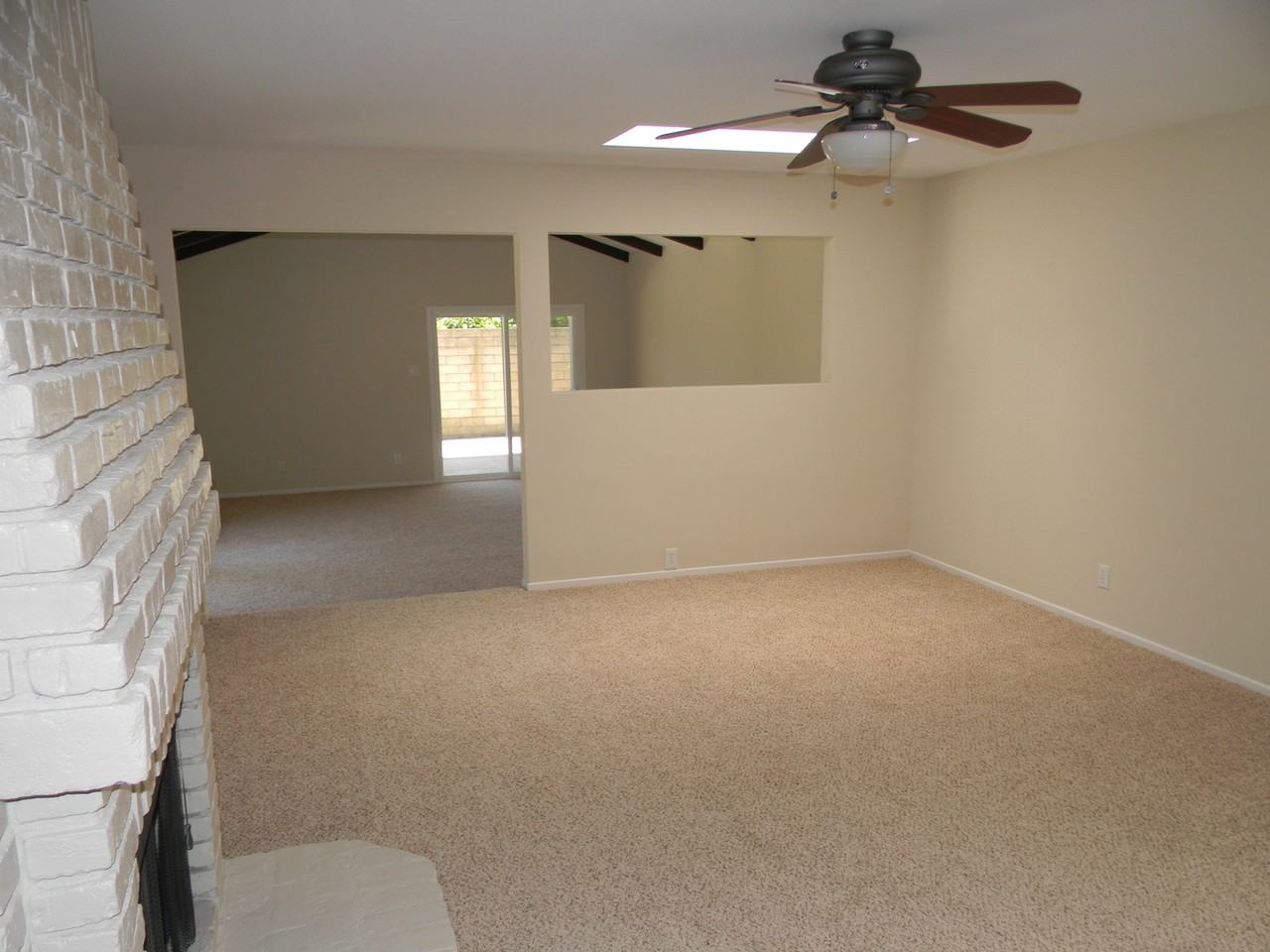 1404 E Sycamore Ave - Photo 5 of 11