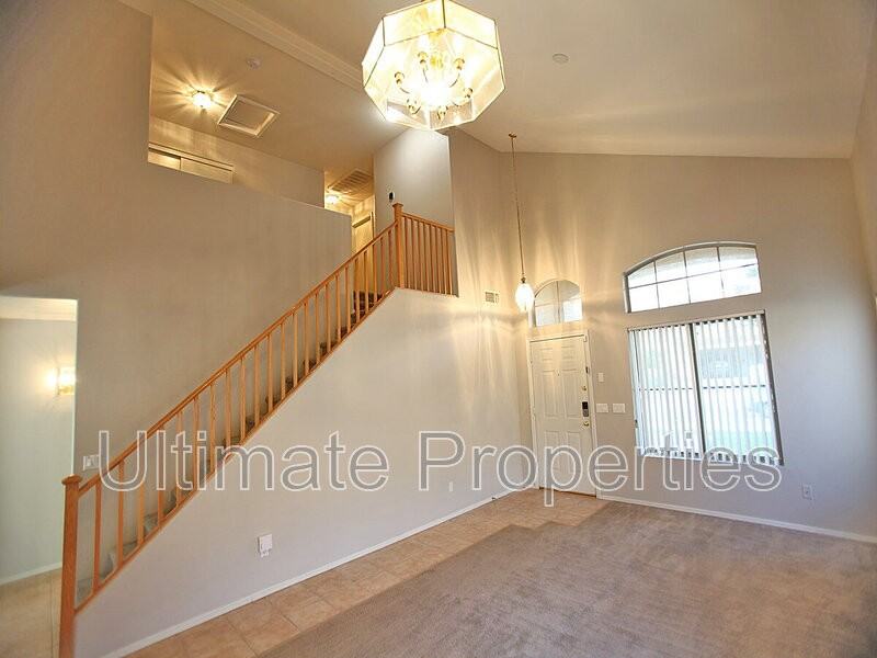 7205 W Mohawk Ln - Photo 7 of 14