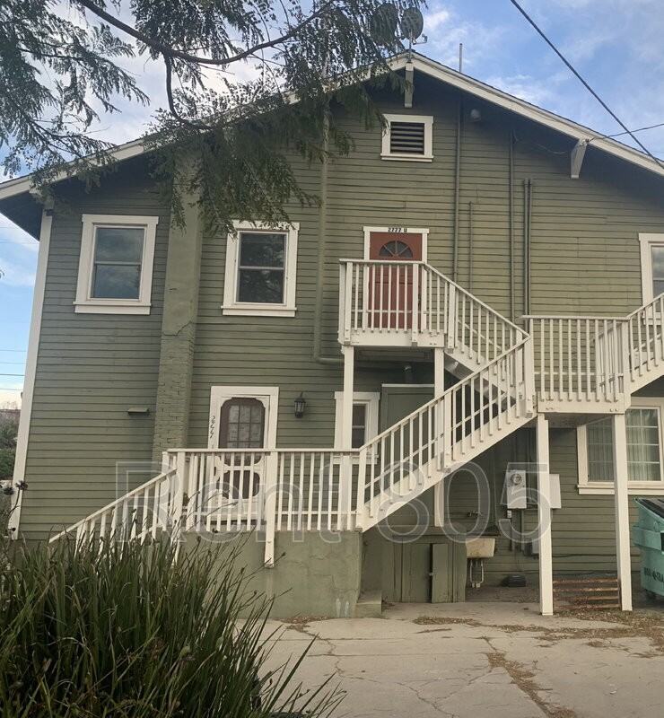 2777 N Ventura Ave #2 - Photo 2 of 31