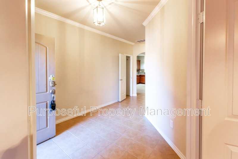 11805 Charleston Way - Photo 2 of 36