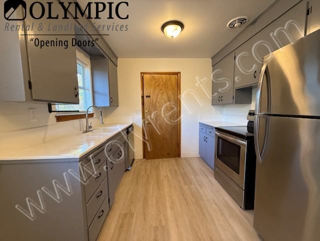 1310 Union Ave - Photo 2 of 9