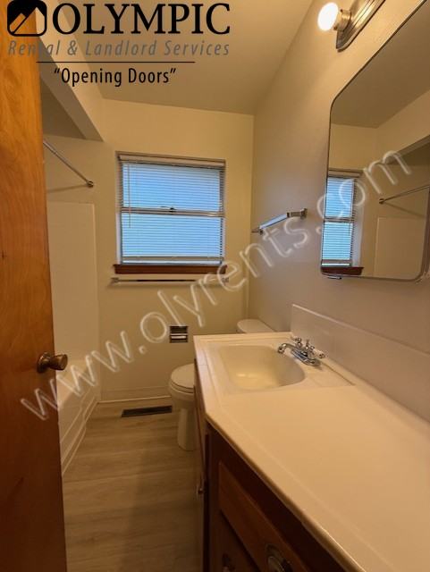 1310 Union Ave - Photo 7 of 9