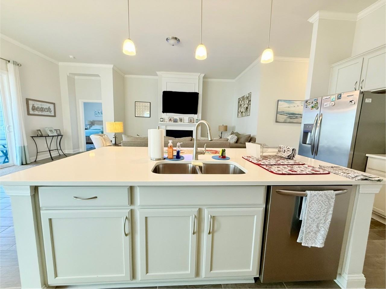 1586 Parish Way - Photo 7 of 43