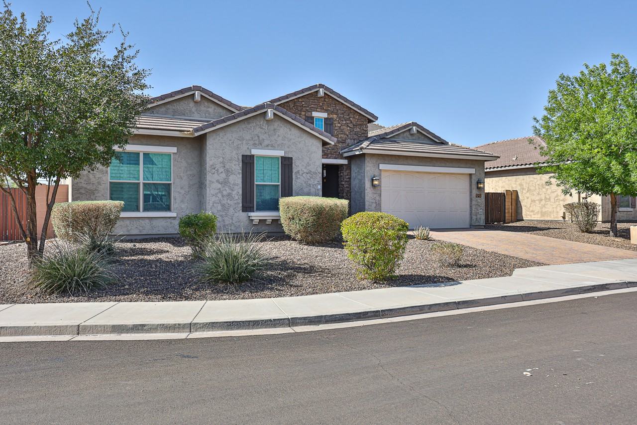 22114 N 94th Ln - Photo 3 of 38