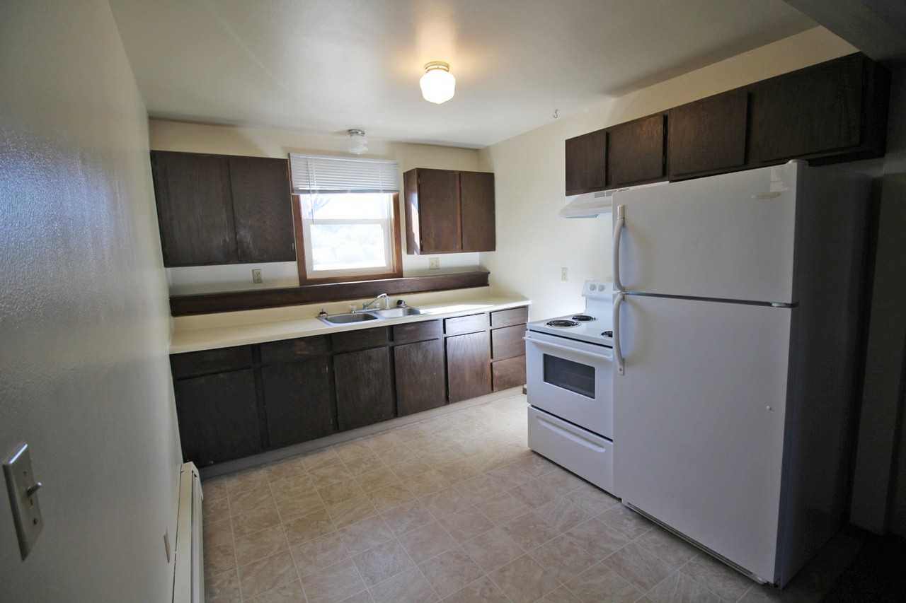 1401 14Th Ave Nw - Photo 2 of 7