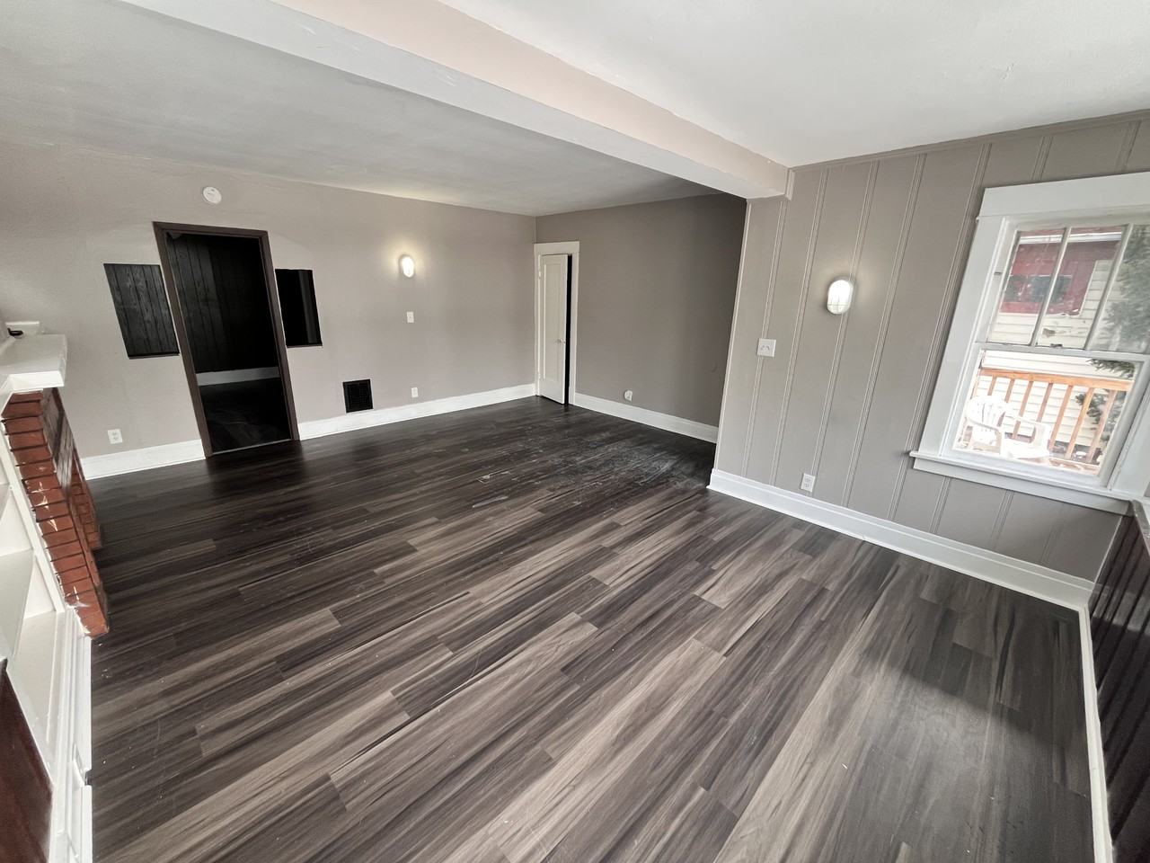 453 Cambridge Ave - Photo 2 of 15
