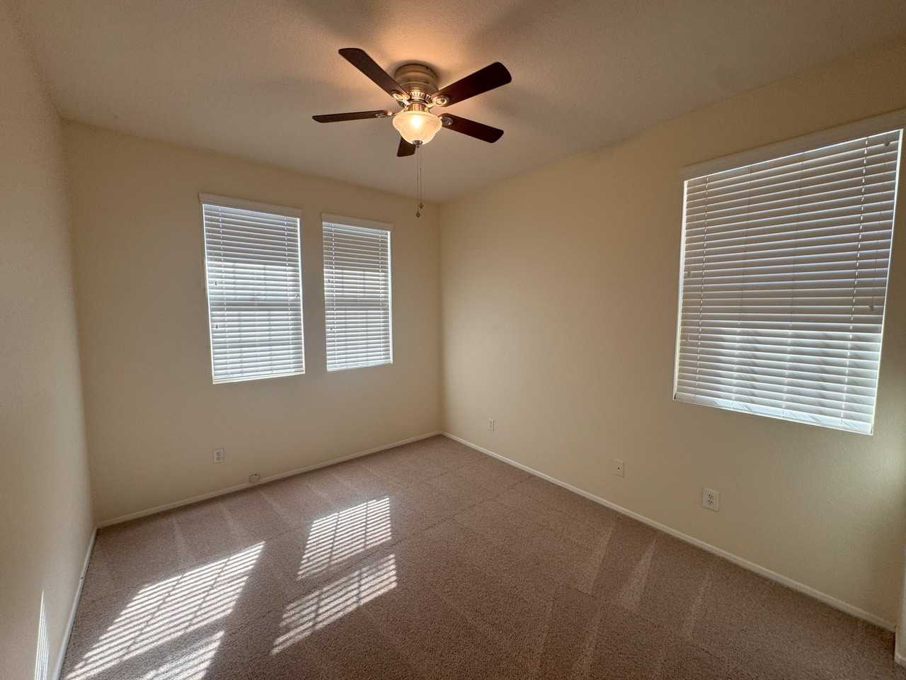 29790 Cottonwood Cove Dr - Photo 5 of 25