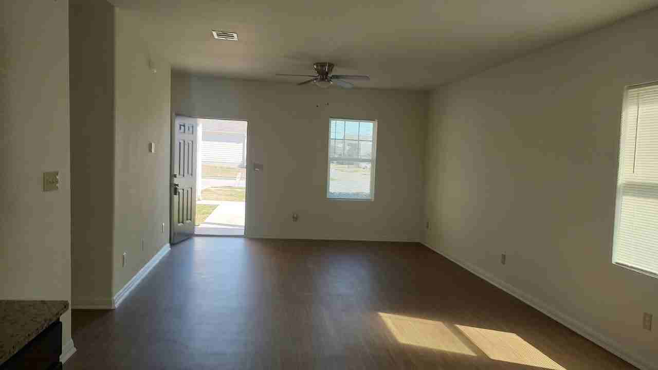 19313 Nathan Scott Way - Photo 5 of 16