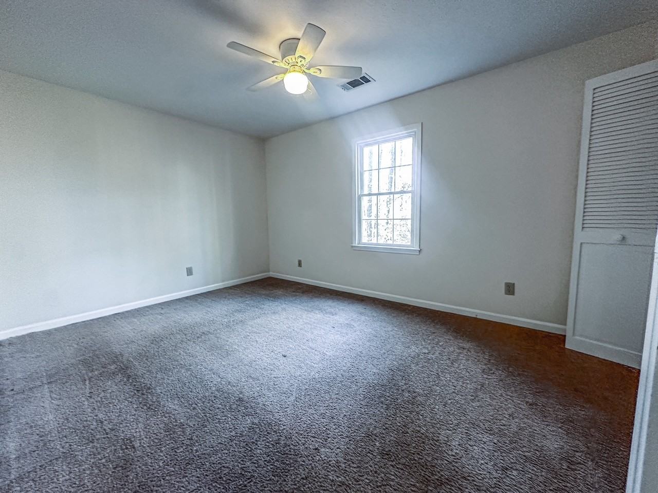 32 S Creek Rd - Photo 3 of 14
