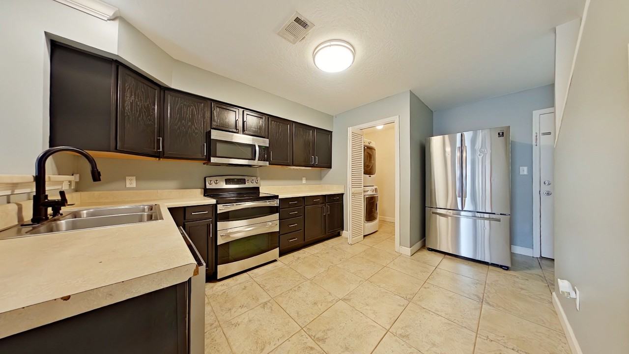 1871 Shay Lin Ct - Photo 5 of 13