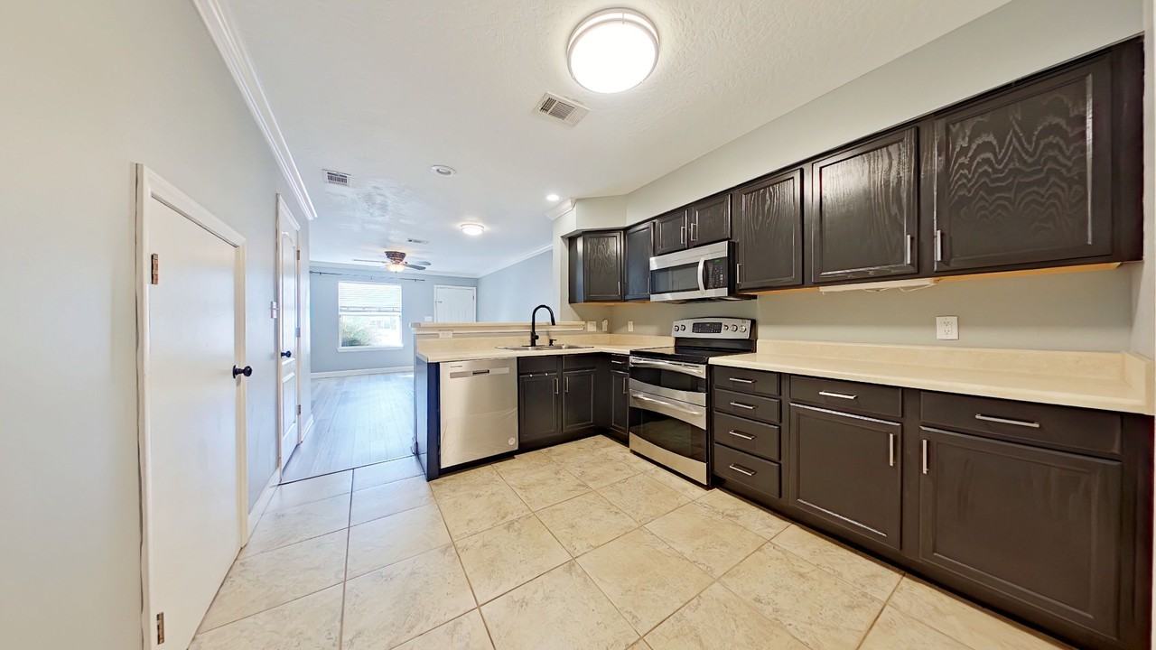 1871 Shay Lin Ct - Photo 6 of 13