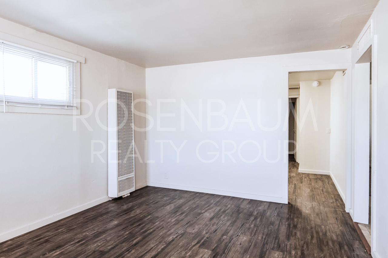 1001 E Weber Dr - Photo 3 of 8