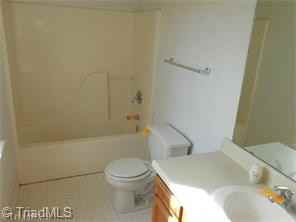 598 Blythewood Ct - Photo 3 of 7