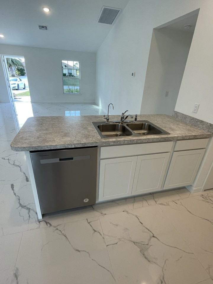 3013 Nw 20th Pl - Photo 7 of 29