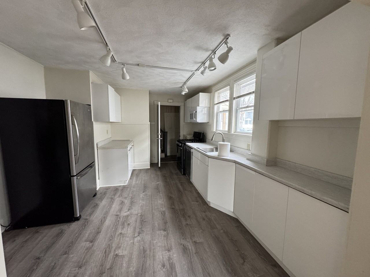 77 Boyd St #1 - Photo 2 of 10