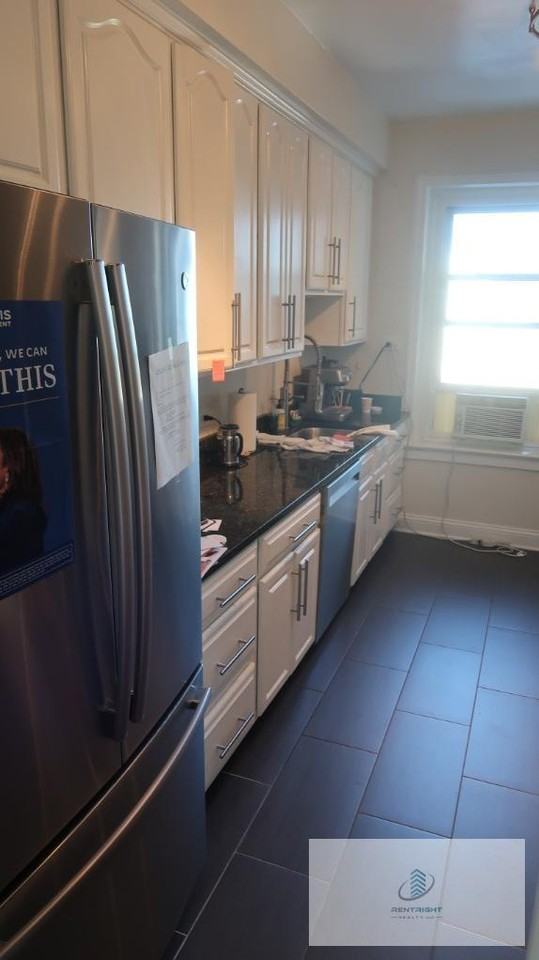 534 W Stratford Pl #11E - Photo 3 of 20