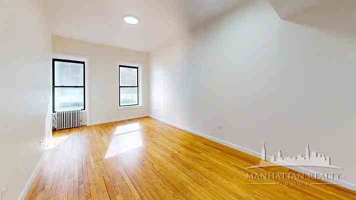 W 56th St #4A - Photo 2 of 10