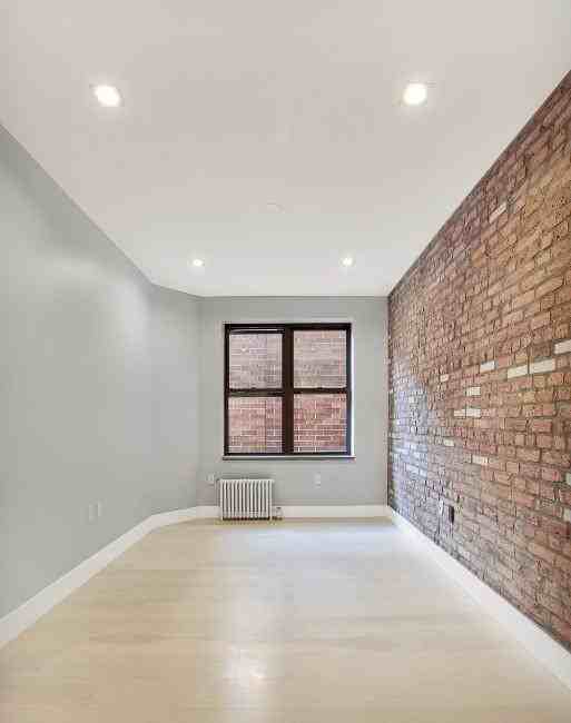 Stanton St #2E1 - Photo 3 of 5