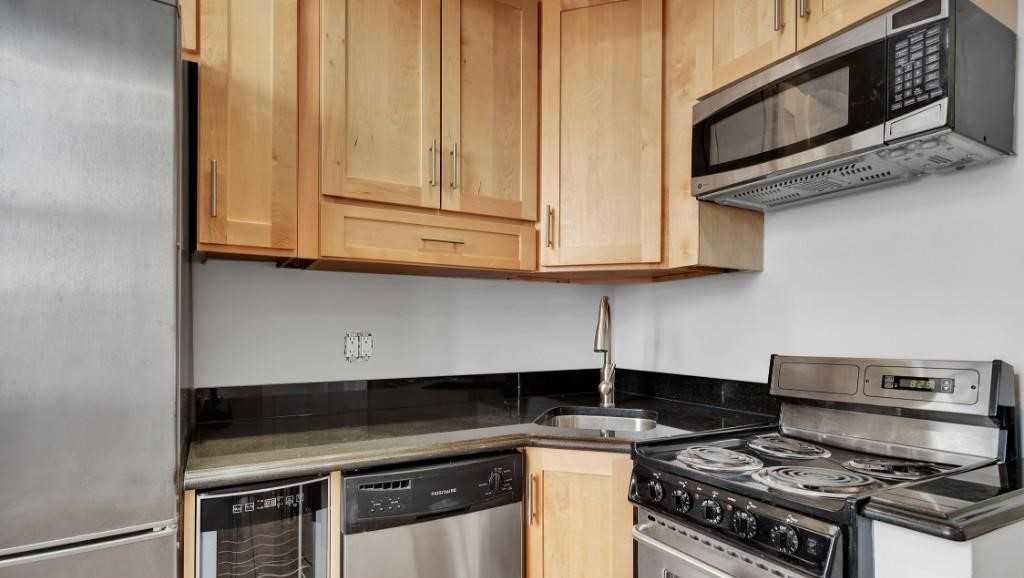 E 35th St #2 - Photo 3 of 5