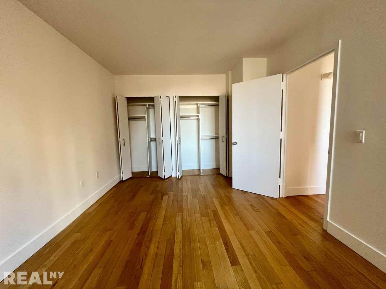 W 26th St #16E - Photo 6 of 11