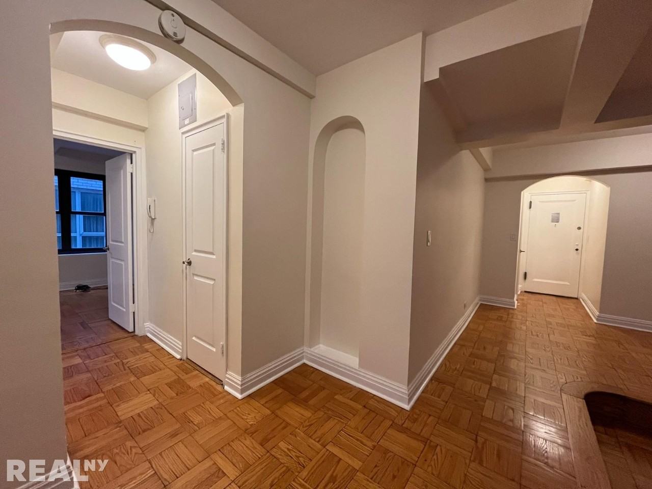 E 56th St #5A - Photo 3 of 10