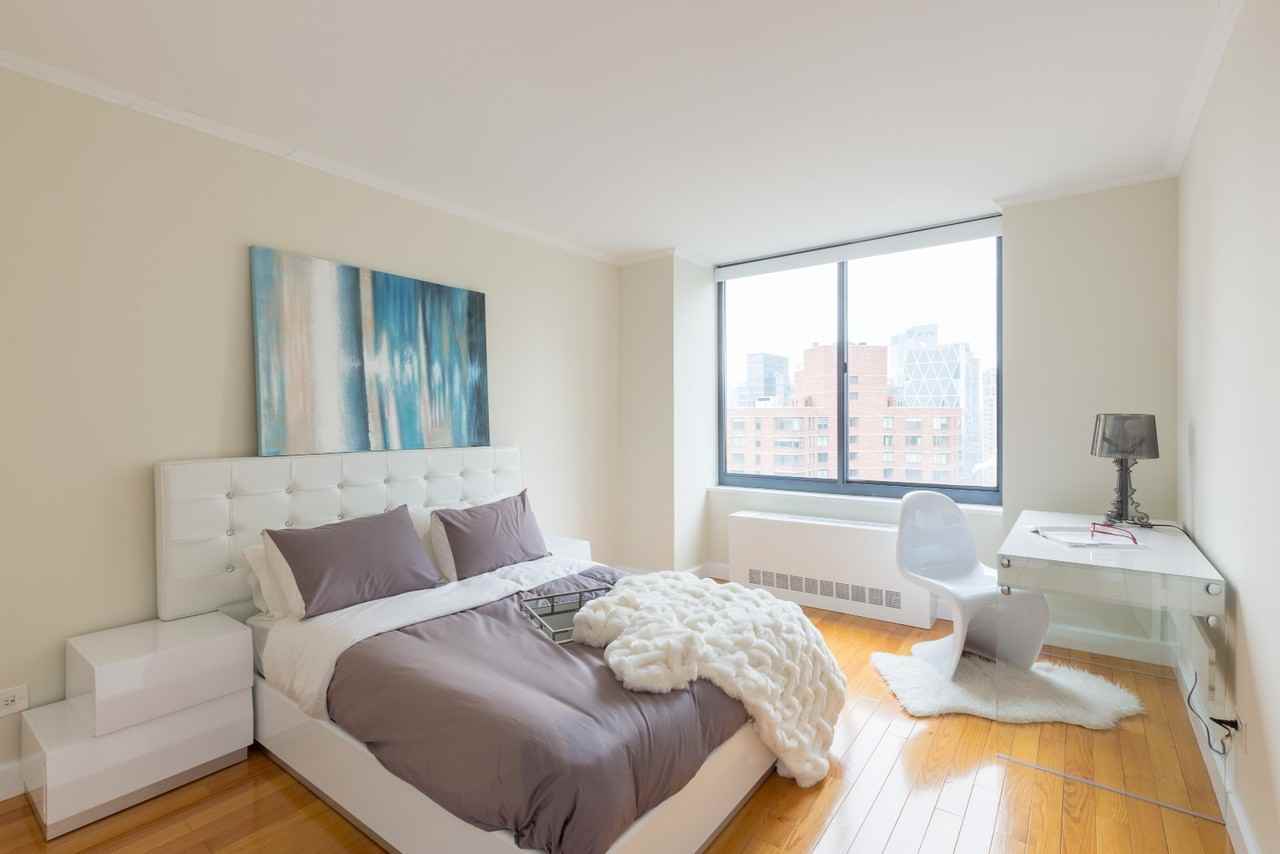 W 48th St #43K - Photo 2 of 8