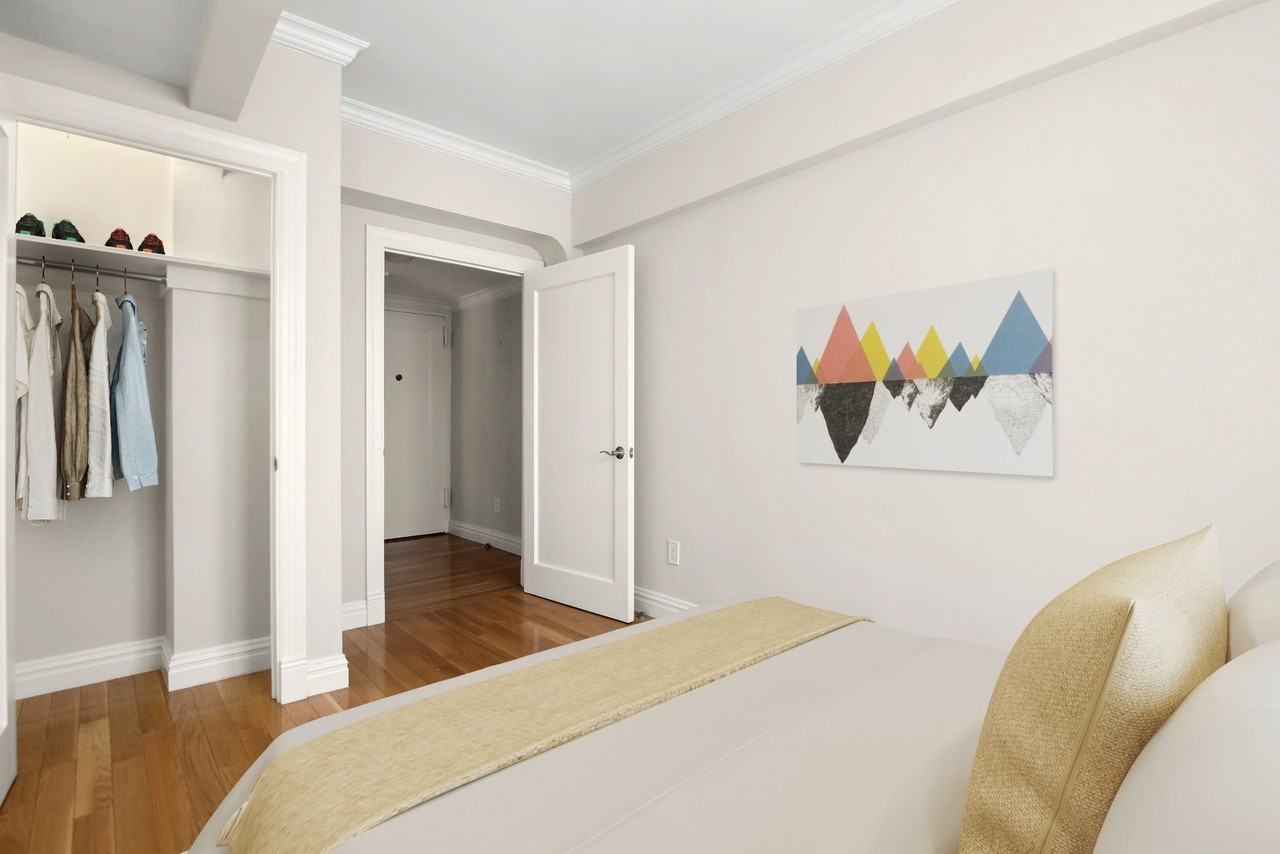 Downing St #3R - Photo 5 of 5