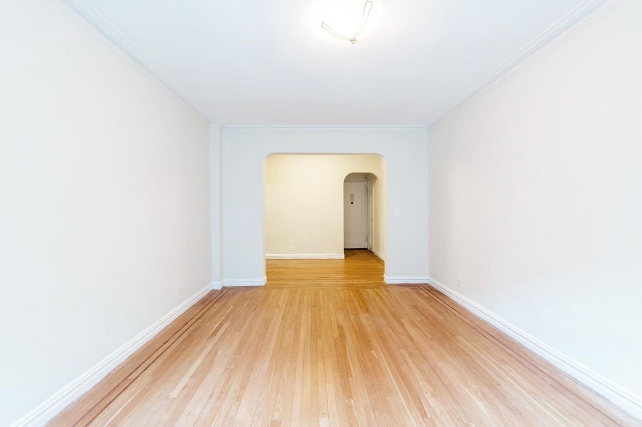 W 18th St #4H - Photo 4 of 8