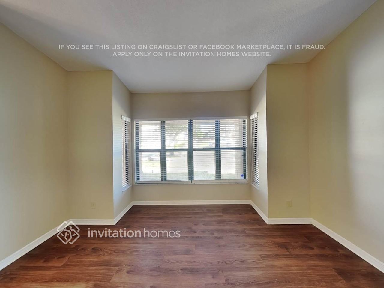 6265 Indian Meadow St - Photo 3 of 23