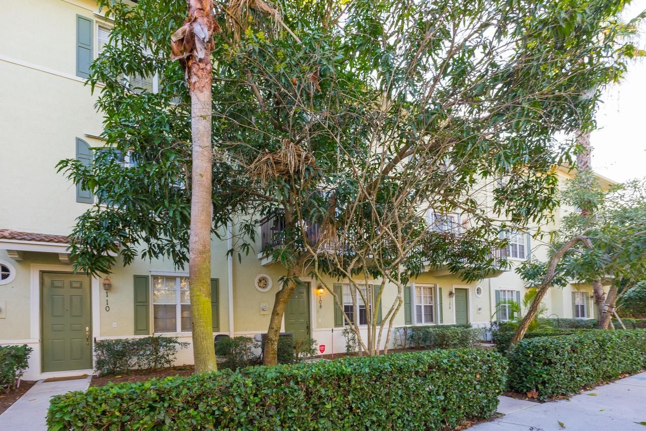 108 Indian Crossing Circle