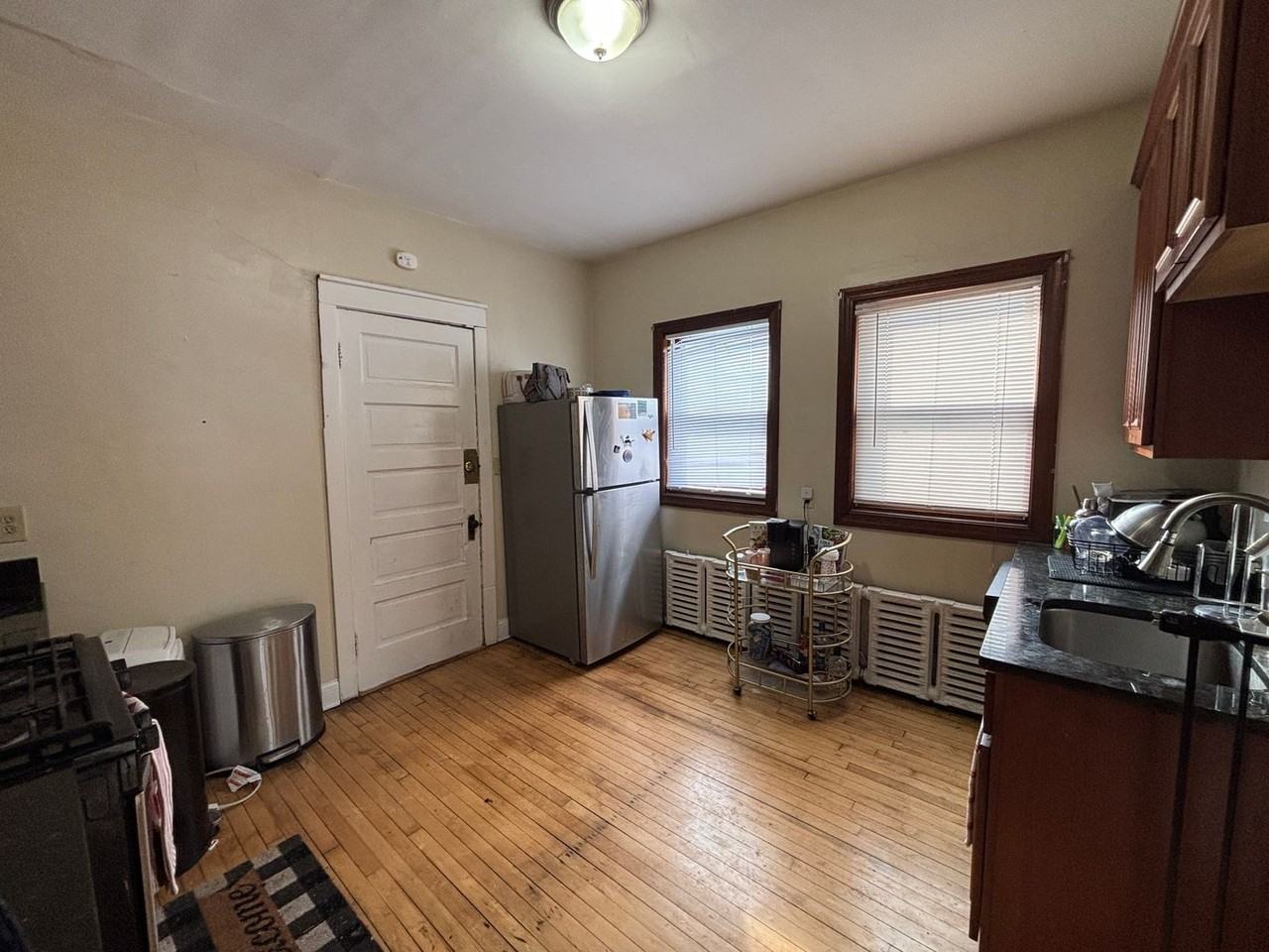 2944-46 N. Maryland Ave. - Photo 6 of 27