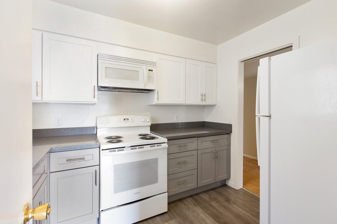 2315 Hearst Ave #2 - Photo 7 of 15