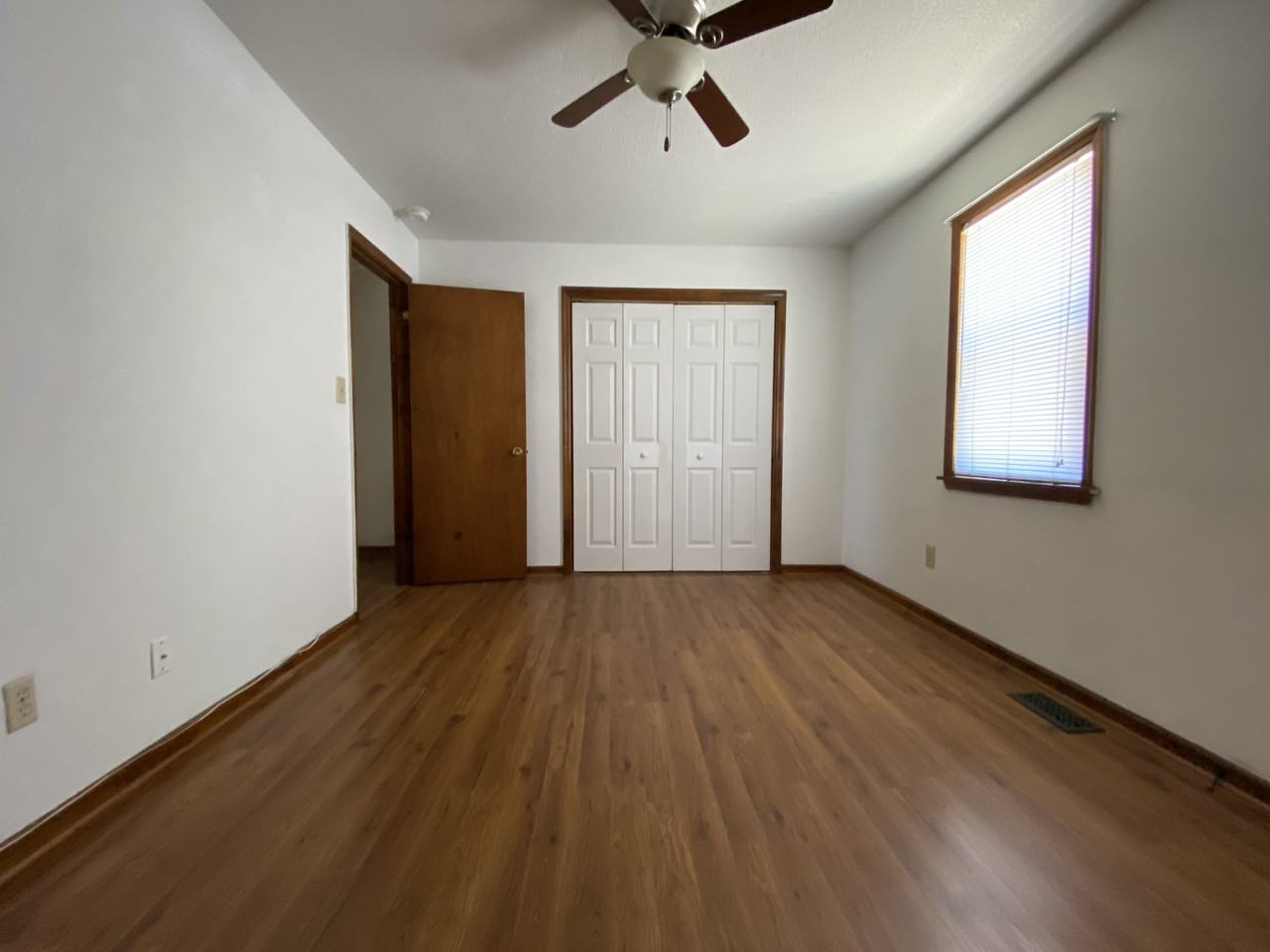 3911 Roberts Road - Photo 7 of 12