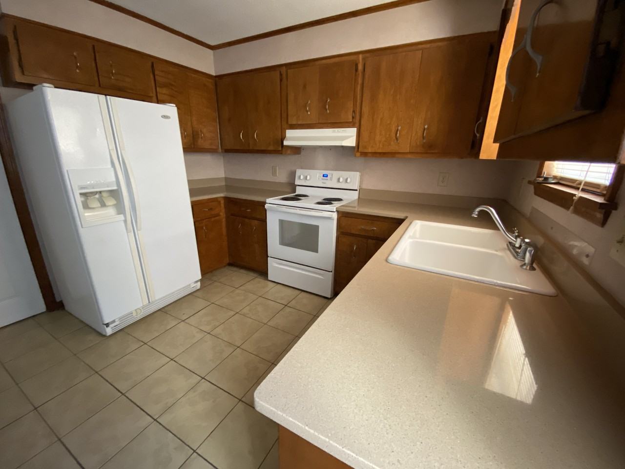 3911 Roberts Road - Photo 5 of 12