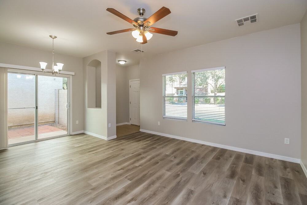 1519 S Owl Dr - Photo 4 of 17