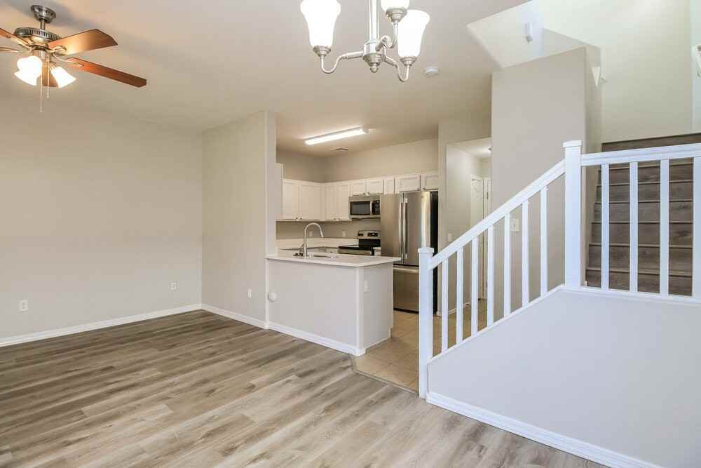 1519 S Owl Dr - Photo 6 of 17