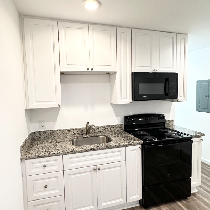 2921 Burns St #C - Photo 3 of 15