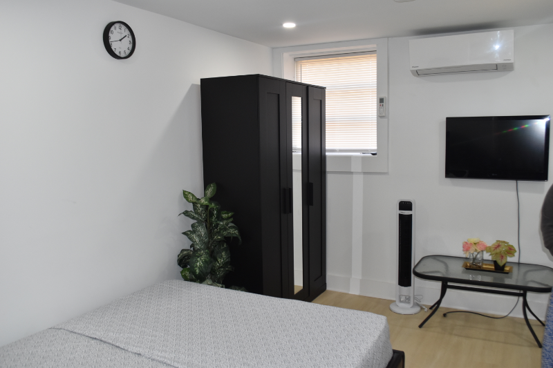 2551 Johnson Dr - Photo 2 of 13