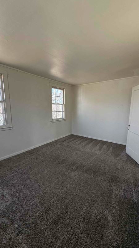 736 W 1st St - Photo 3 of 8