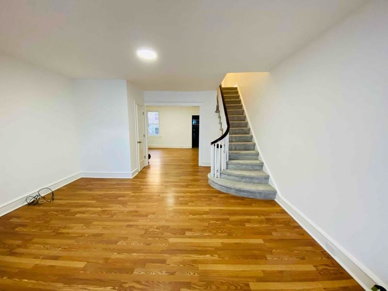 253 S Saint Bernard St - Photo 3 of 19