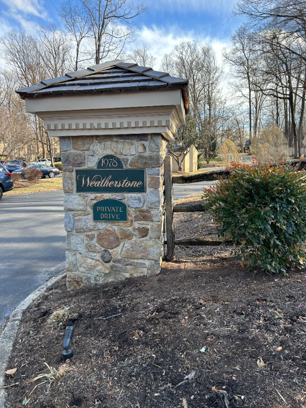 403 Weatherstone Dr - Photo 2 of 13