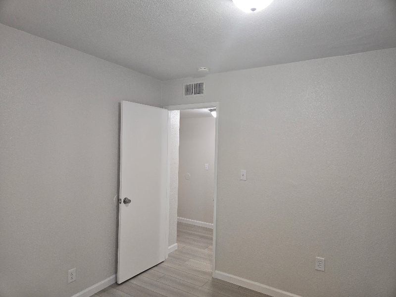 600 North Humboldt Avenue #108 - Photo 7 of 20