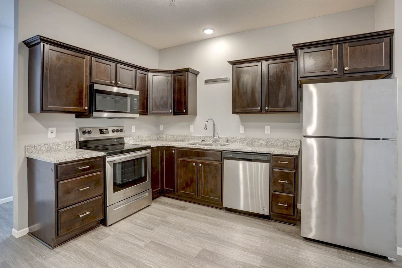 Fox Run Townhomes - Photo 3 of 50