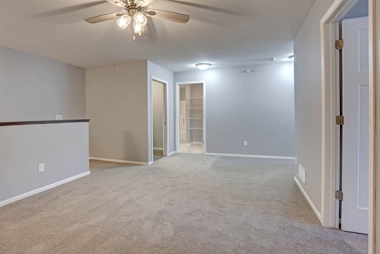 Fox Run Townhomes - Photo 7 of 50