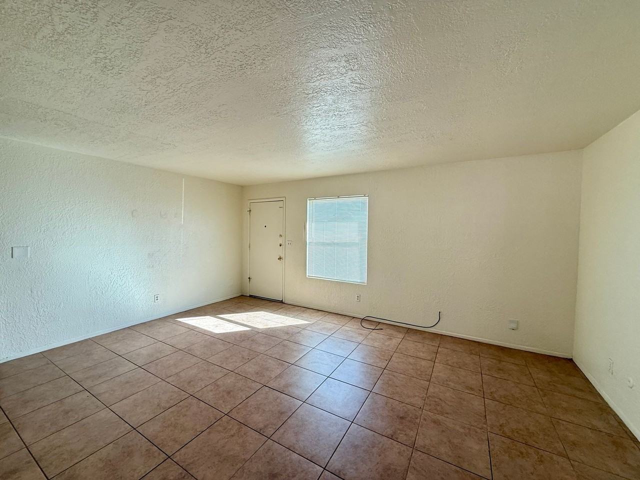 1867 Alabama St - Photo 4 of 10