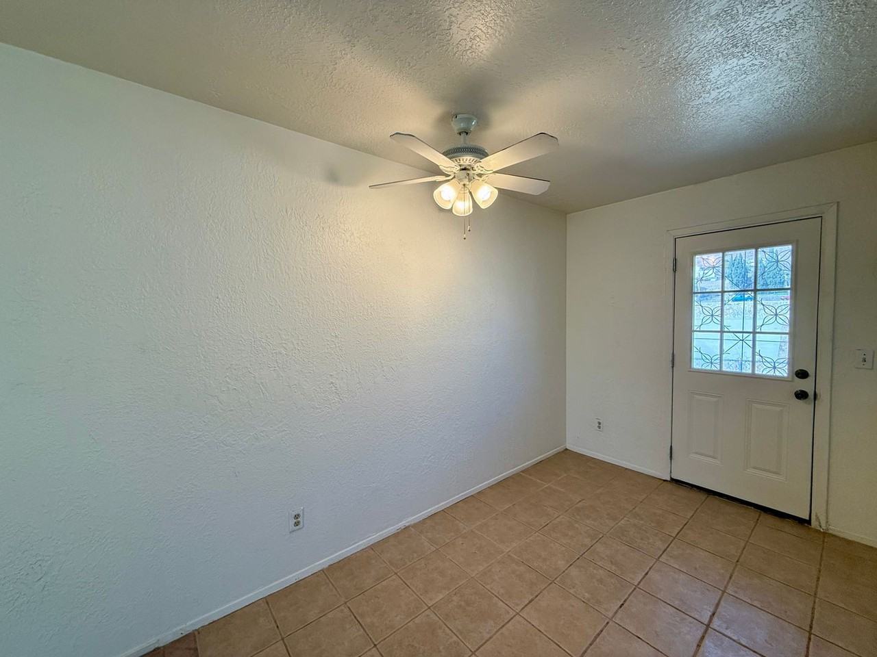 1867 Alabama St - Photo 5 of 10