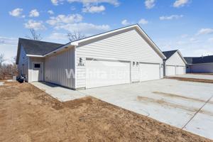 featured image of 5030 5030 - 5032 S. Sycamore Ct.