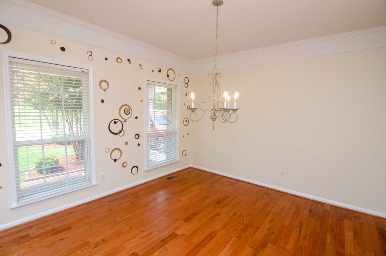 8049 Poplarwood Rd - Photo 4 of 45