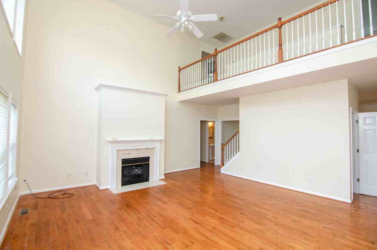 8049 Poplarwood Rd - Photo 5 of 45