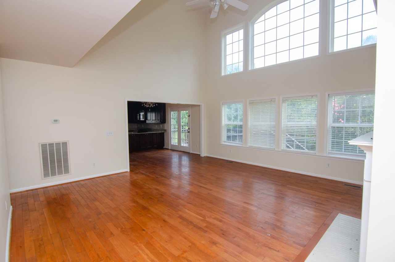 8049 Poplarwood Rd - Photo 6 of 45